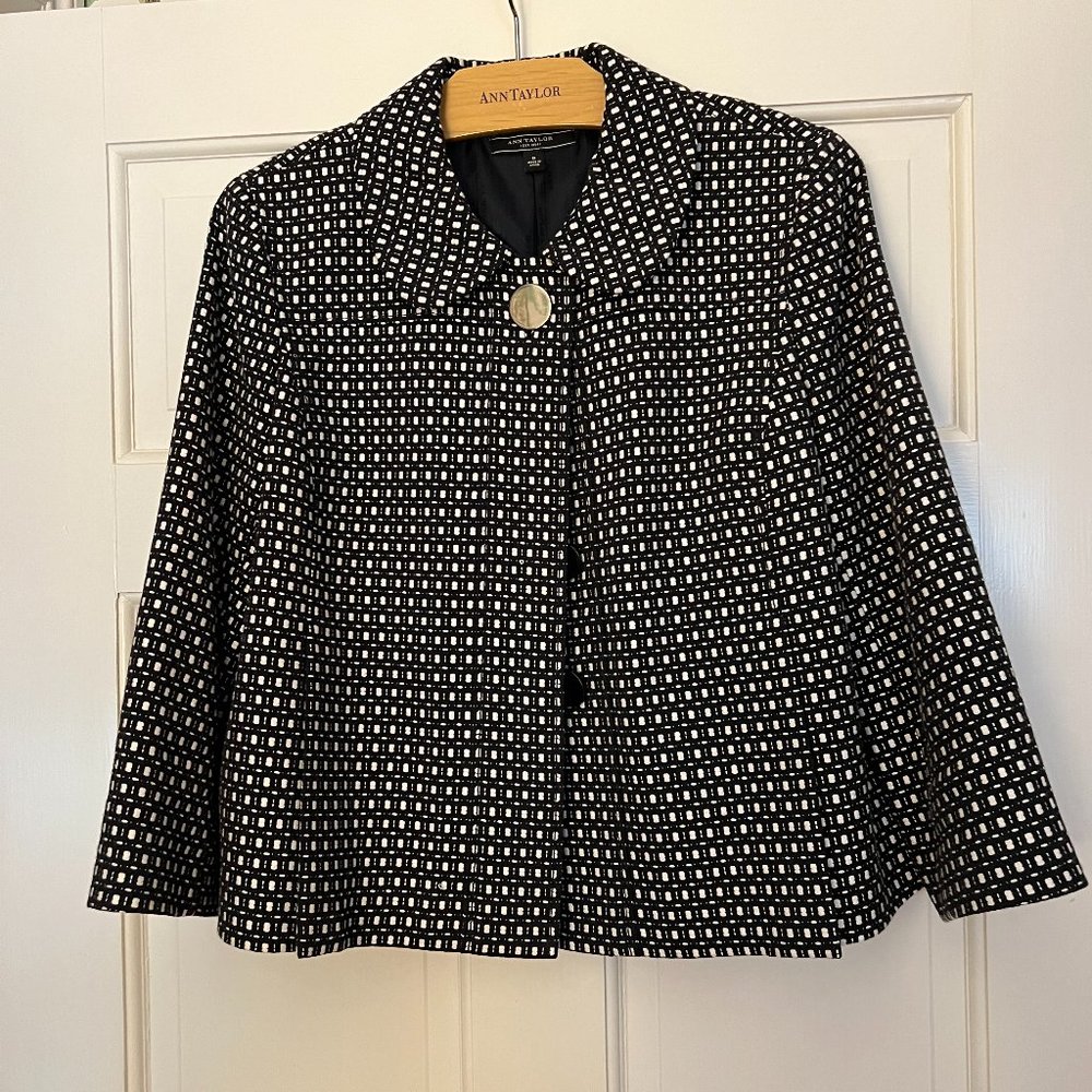 Ann Taylor jacket size 8